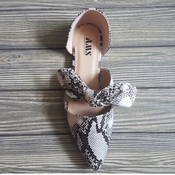 Snakeskin flats - Picture 3 of 5